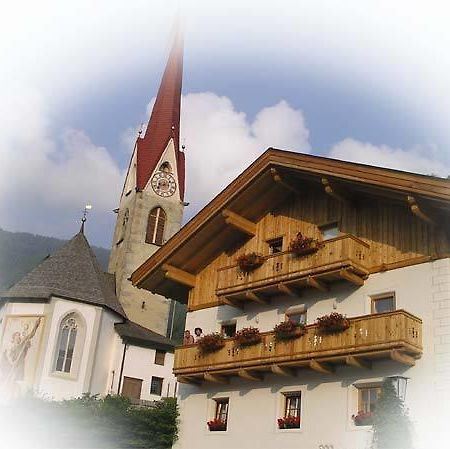Messnerwirt Onach Villa San Lorenzo di Sebato Exteriör bild